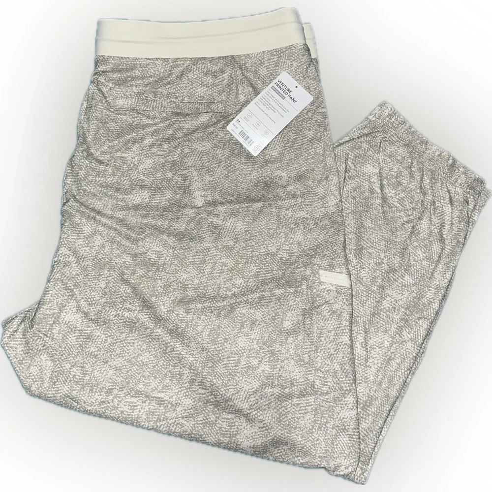 Women’s Plus Size Athleta Venture Printed Pant Joggers - 24 - Picture 3 of 3